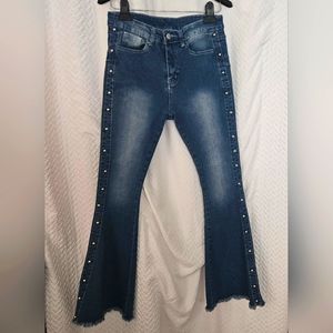 Studded Embellished Bell Bottom Flared Stretch Jeans SZ Med